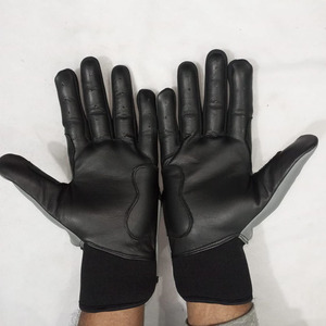 Gants de frappeur pour adultes Logo personnalisé de haute qualité en gros 2025 Nouveau design en cuir de haute qualité fabriqué par Hanger Impex - Product Image 2