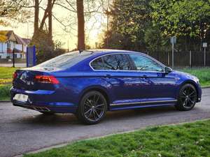 Volkswagen Passat 1.5 TSI EVO R-LINE DSG 2022 Económico con Volante a la Izquierda/Derecha - Product Image 6