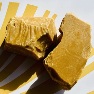 Premium Type 3 Carnauba Wax Lumps Cera natural de grado cosmético para lápices labiales Cremas y productos de cuidado personal - Product Image 1