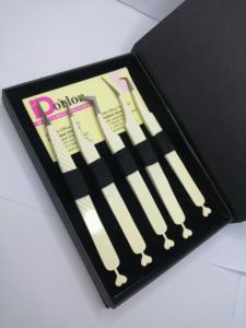 Pince à épiler de marque privée peau naturelle Beige Isolation classique pointu Volume incurvé coeur pince à cils ensemble pour l'extension des cils - Product Image 6