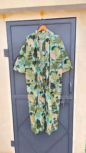 ชุดคลุมกิโมโนลายดอกไม้ชุดคลุมสำหรับงานแต่งงานชุดคลุมสำหรับเพื่อนเจ้าสาวพิมพ์ลายดอกไม้ชุดคลุมใส่นอนสำหรับใส่เดินชายหาดในช่วงฤดูร้อนของขวัญสำหรับผู้หญิงผู้ชาย - Product Image 5