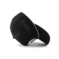 Casquette de golf 5 panneaux en polyester découpée au laser sur mesure avec logo 3D en caoutchouc imperméable, motif léopard Dobby, style sportif, fabriquée au Vietnam