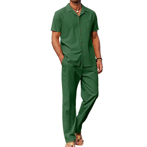 Ensemble formel 2 pièces vert vif pour homme en molleton respirant, idéal pour l'été, avec chemise boutonnée et pantalon ample à fermeture boutonnée. - Product Image 1