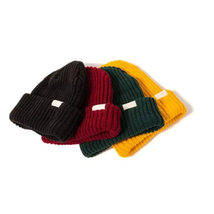 2025 gran oferta impermeable varios colores personalizados Unisex Beanie Caps logotipo personalizado de alta calidad hecho en Pakistán - Product Image 3
