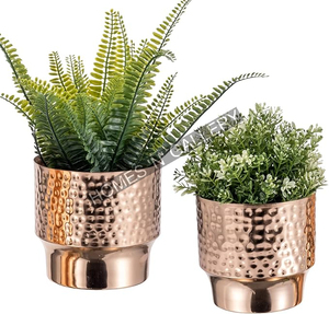 Macetas de metal de cobre hechas a mano exclusivas de oro elevan su espacio con diseños de moda macetas colgantes para balcón sala de estar - Product Image 2