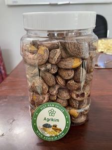 เม็ดมะม่วงหิมพานต์คั่วกับผิวที่มีคุณภาพสูงจากผู้จัดจำหน่ายเวียดนามที่เชื่อถือได้ + 84 363565928 - Product Image 4