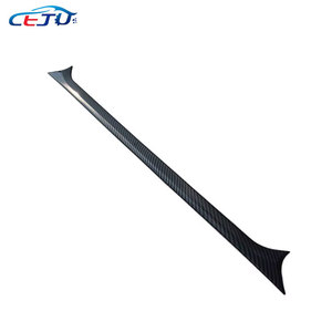 ABS Carbon Look Car Accessories Kits de carrocería Cubierta del panel de la puerta del <span class=keywords><strong>maletero</strong></span> trasero para <span class=keywords><strong>Toyota</strong></span> <span class=keywords><strong>Corolla</strong></span> <span class=keywords><strong>Cross</strong></span> X SUV XG10 2020-2025 - Product Image 3