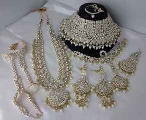 Conjunto de Joyería Nupcial Antigua de Diseño con Collar y Maang Tikka para Niñas y Mujeres - Product Image 4