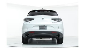 Alfa Romeo Stelvio Sprint 2025 Seminuevo en Excelentes Condiciones - Product Image 4