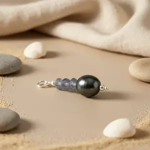 จี้เงินสำหรับผู้หญิง ประดับคริสตัลสีน้ำเงิน ลายตัวเลข สไตล์ศาสนา วัสดุทองคำ ทองคำขาว ของขวัญที่สมบูรณ์แบบ เครื่องประดับ - Product Image 1