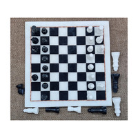 Jeu d'échecs en marbre fait main avec pièces de monnaie en pierre Jeu de société de forme carrée en marbre de 12 pouces avec pièces d'échecs blanches et noires