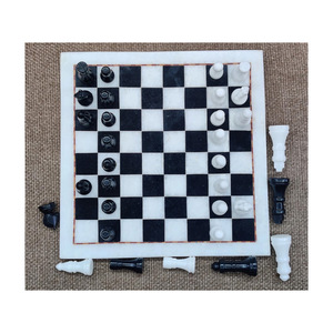 Jeu d'échecs en marbre fait main avec pièces de monnaie en pierre Jeu de société de forme carrée en marbre de 12 pouces avec pièces d'échecs blanches et noires - Product Image 1