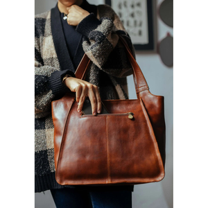 Sac en cuir de vente en gros avec logo personnalisé et design disponible, élégant sac en cuir véritable à vendre par des exportateurs indiens - Product Image 1