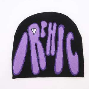 Bonnets tricotés d'hiver personnalisés en gros avec grand logo, design chaud et ajusté basé sur des lettres pour le voyage - Product Image 1