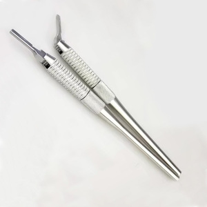 Poignée de scalpel en acier de précision Support de scalpel en acier inoxydable chirurgical Poignée de scalpel durable Lame médicale en acier inoxydable - Product Image 2