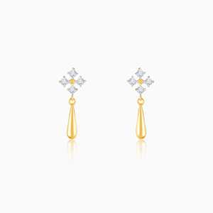 Boucles d'oreilles dorées avec diamants éblouissants - Product Image 1