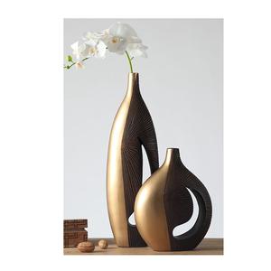 Vase en métal de couleur personnalisée Design classique fabriqué à la main Décoration de la maison Vase à fleurs en métal fini rustique Design fait à la main - Product Image 2