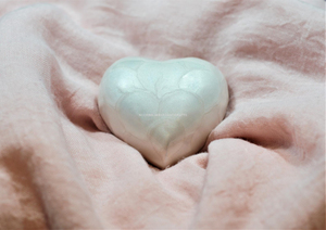 Pearl White Heart Cremation Urn with Stand Handcrafted Aluminium <b>Memorial</b> <b>Keepsake</b> Human Ashes Storage Wholesale Exporter - Product Image 3