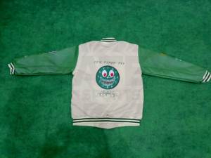 Chaqueta Bomber Varsity de Invierno con Cuello Alto y Parches Bordados Personalizados de Alta Calidad para Hombre y Mujer - Product Image 5