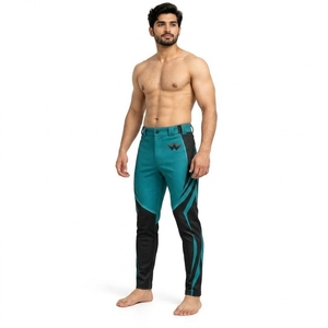 Pantalon de baseball performant avec matériau respirant, construction légère, coupe confortable et coutures robustes. - Product Image 5