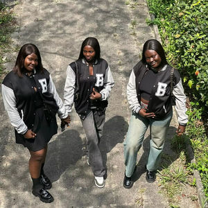 Veste mi-longue tendance 2026 pour femmes, vente en gros, automne 2021, patchwork, grande taille, haut court pour femmes, manches en cuir, lettre noire, veste - Product Image 1