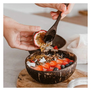 Bol en coquille de noix de coco naturel réutilisable du Vietnam idéal pour la décoration ou les repas quotidiens avec style biologique et offre à faible quantité minimale de commande - Product Image 2