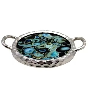 ถาดเสิร์ฟอาหารทำจากเรซินอลูมิเนียมขัดเงาพร้อมด้ามจับเป็นมิตรต่อสิ่งแวดล้อมสำหรับใช้ในบ้านโรงแรมและจัดเลี้ยงอาหาร - Product Image 1