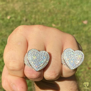 Bague en forme de cœur avec diamants Moissanite, bague Hip Hop pour hommes et femmes en finition argent ou or blanc - Product Image 2