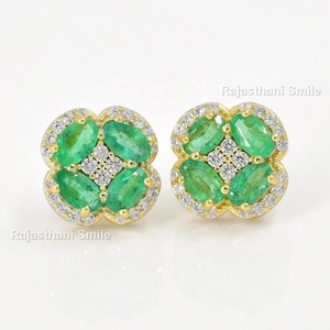 Esmeralda Natural CZ 925 Plata de Ley 14K Chapado en oro amarillo Corte ovalado Piedra preciosa Fancy Flower Stud Pendientes 5x3mm Tamaño de piedra - Product Image 2