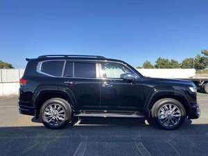 Used Cheap 2023 Left AWD Leather Seats SUV Automatic Dark Interior <b>Panoramic</b> Sunroof 4.5L Engine Euro IV 360 Rear <b>Camera</b> Touch - Product Image 4