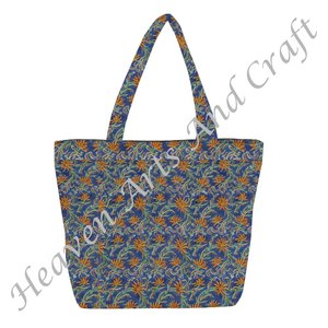 Sac fourre-tout imprimé Hand-Block Shopping sac matelassé d'Inde Design floral multicolore avec deux bretelles en gros - Product Image 5