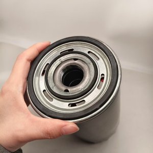 Venta Directa de Fábrica, Filtro de Aceite Yuesheng de Alta Calidad, OEM 2997305 P550342 para Nuevo Modelo - Product Image 5