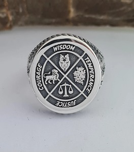 Bague pour homme en argent massif 925 faite à la main, style maçonnique vintage, personnalisable, sertissage invisible, symboles de sagesse et de justice, 16 mm - Product Image 5