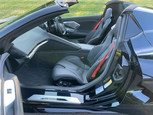 CHEVROLET CORVETTE STINGRAY 6.2 V8 3LT DCT 2023 d'occasion, conduite à gauche/droite - Product Image 2