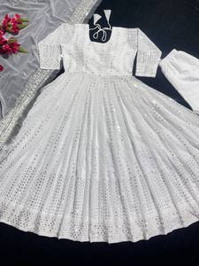 Vêtements indiens et pakistanais élégants en coton de qualité supérieure Anarkali Kurta Set Floor-Length Ethnic Print Kurti Palazzo Pant Dupatta - Product Image 5