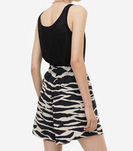 Conjunto informal de sudadera de verano de 2 piezas para mujer hecho a medida con logotipo bordado mangas cortas completas al por mayor - Product Image 3