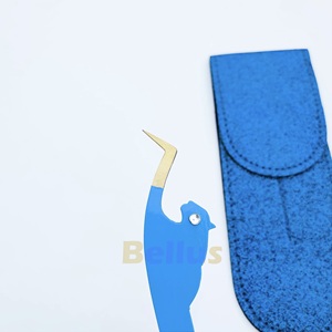 Pince à épiler d'extension de cils de conception léopard de logo privé outil de cils en acier inoxydable de revêtement de paillettes bleues avec la pointe d'or - Product Image 4