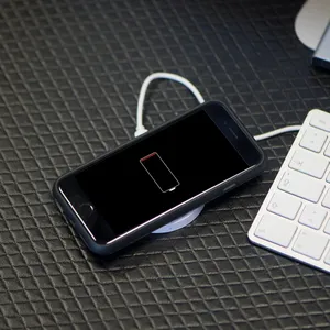 OKSANA Caricabatterie USB Personalizzato a Induzione per Promozioni - Product Image 2