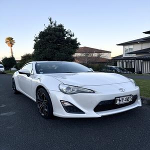 Bastante usado 2013 Toyota 86 - Product Image 6