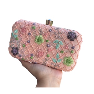 Bolso de Mano de Moda con Cuentas Hechas a Mano para Chicas, Bolso de Lentejuelas con Cierre Abierto, Venta al por Mayor para Exportación - Product Image 1