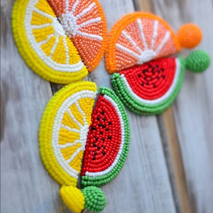 Pendientes de Flores de Tela Hechos a Mano de Lujo Ligero, Estilo Europeo y Americano, con Cuentas de Arroz, para Mujer, Venta al por Mayor - Product Image 1