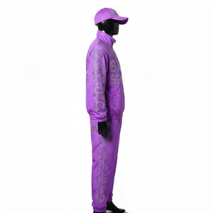 ชุดวินด์เบรกเกอร์ผู้ชาย ผ้าโพลีเอสเตอร์ทาฟเฟต้า สีม่วงเงา แผงด้านบนตัวเสื้อประดับโลโก้คริสตัลแบบกำหนดเอง ชุดวินด์เบรกเกอร์ไซส์ใหญ่ - Product Image 3