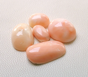 ปะการังญี่ปุ่นสีชมพูปะการังญี่ปุ่นธรรมชาติ21กะรัตปะการังสีขาวรูปไข่อัญมณีหลวมปะการังสีขาวขัดเรียบ - Product Image 3