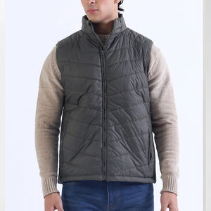 Veste matelassée pour homme à capuche tendance de haute qualité avec tissu 100% laine imperméable et respirant Saison d'automne Fabriqué au Pakistan - Product Image 1