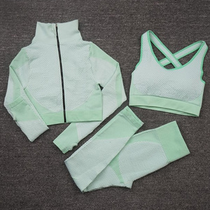 Ensemble de yoga fitness deux pièces pour femme, couleur unie, côtelé, tenue de sport respirante pour la course, vêtements de sport féminins, entraînement, devant 2026 - Product Image 3