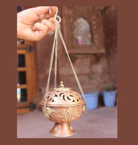 Brûleur d'encens en laiton pour les rituels de parfum d'intérieur, expérience aromatique magnifique avec un style artisanal traditionnel pour un usage quotidien - Product Image 1