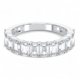 Anillo de boda de 2,50 quilates con corte de esmeralda de moissanita de quilates, conjunto completo de puntas de eternidad, hecho en oro sólido para mujer - Product Image 3