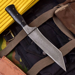 Cuchillo de Supervivencia Tradicional de Acero de Damasco, Hecho a Mano, para Actividades al Aire Libre, Caza, Campismo, con Mango de Madera Maciza - Product Image 4