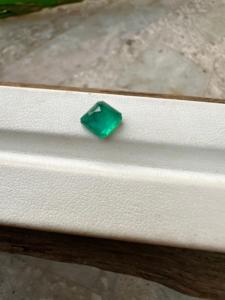 Piedra de corte de Esmeralda cuadrada de Zambia Natural excelente de 7 MM con piedra preciosa suelta de buen brillo para hacer joyería de 1,69 quilates - Product Image 3