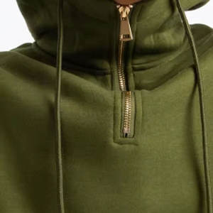 Conjunto de Sudadera con Capucha y Pantalones Cortos de Diseño Personalizado, Hecho de Poliéster y Algodón, Ligero y de Alta Calidad - Product Image 6